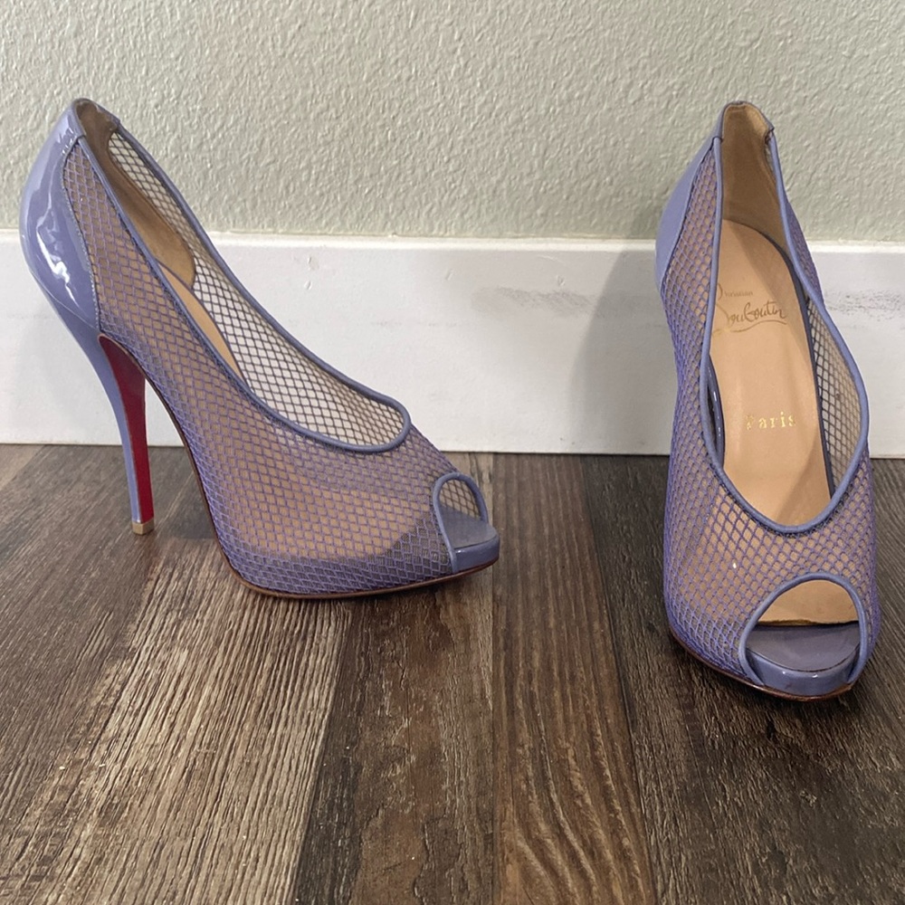 Christian louboutin peep toe heels